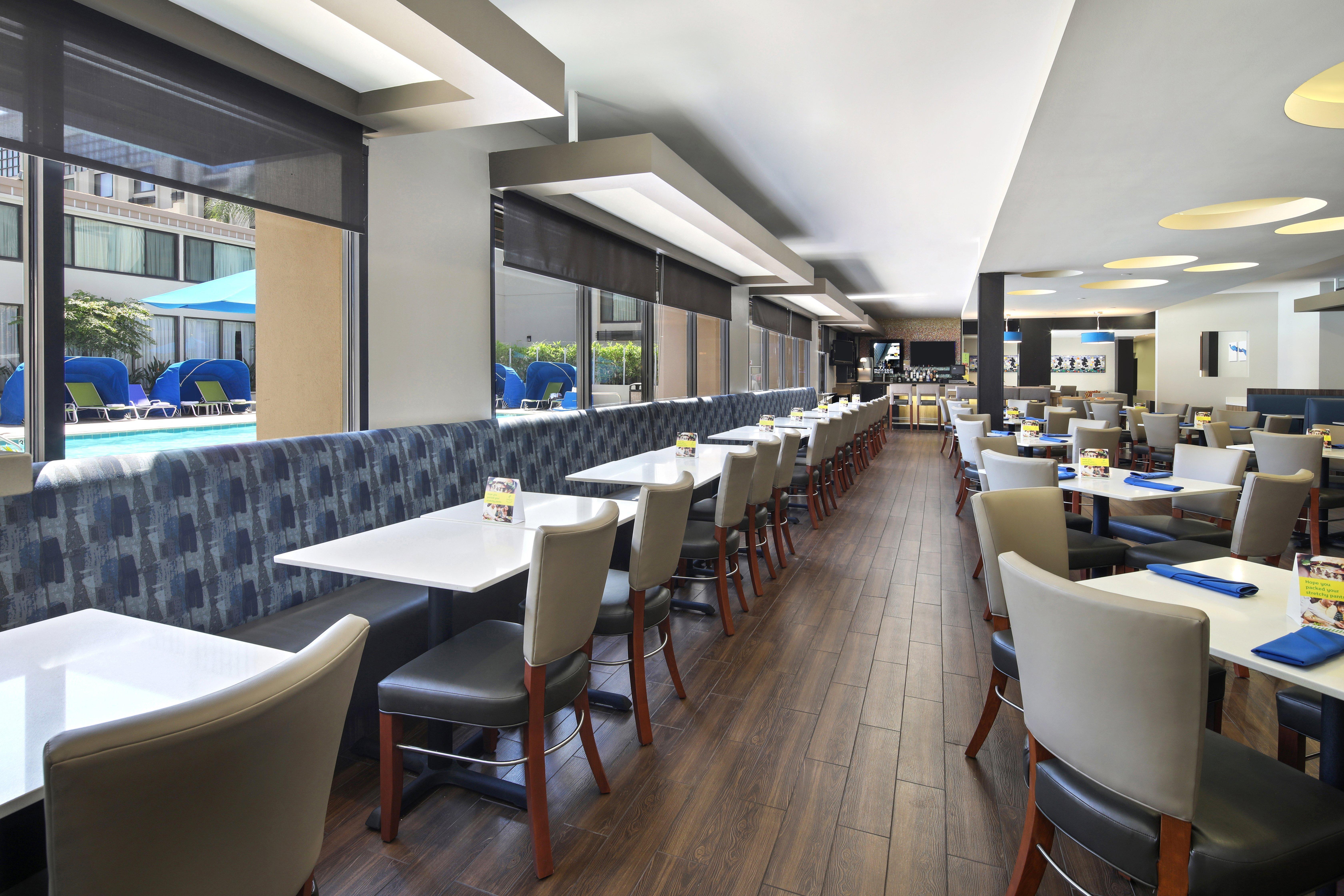 Holiday Inn Hotel & Suites Anaheim By Ihg Exteriér fotografie