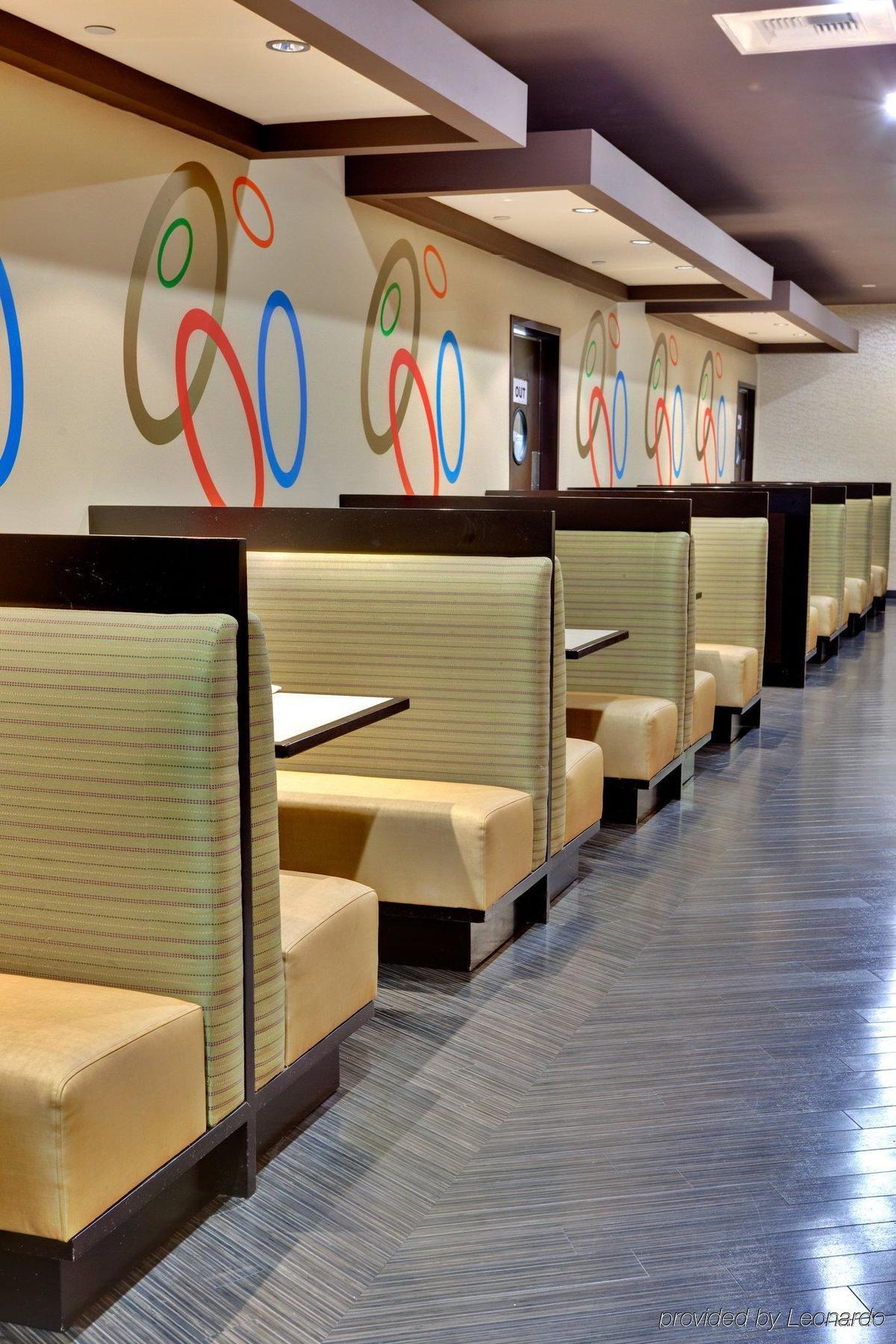 Holiday Inn Hotel & Suites Anaheim By Ihg Restaurace fotografie