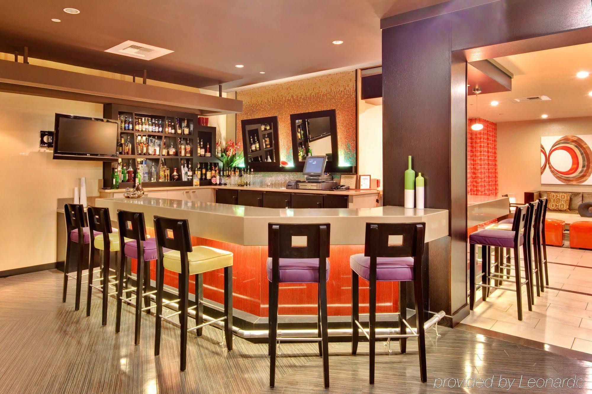 Holiday Inn Hotel & Suites Anaheim By Ihg Restaurace fotografie