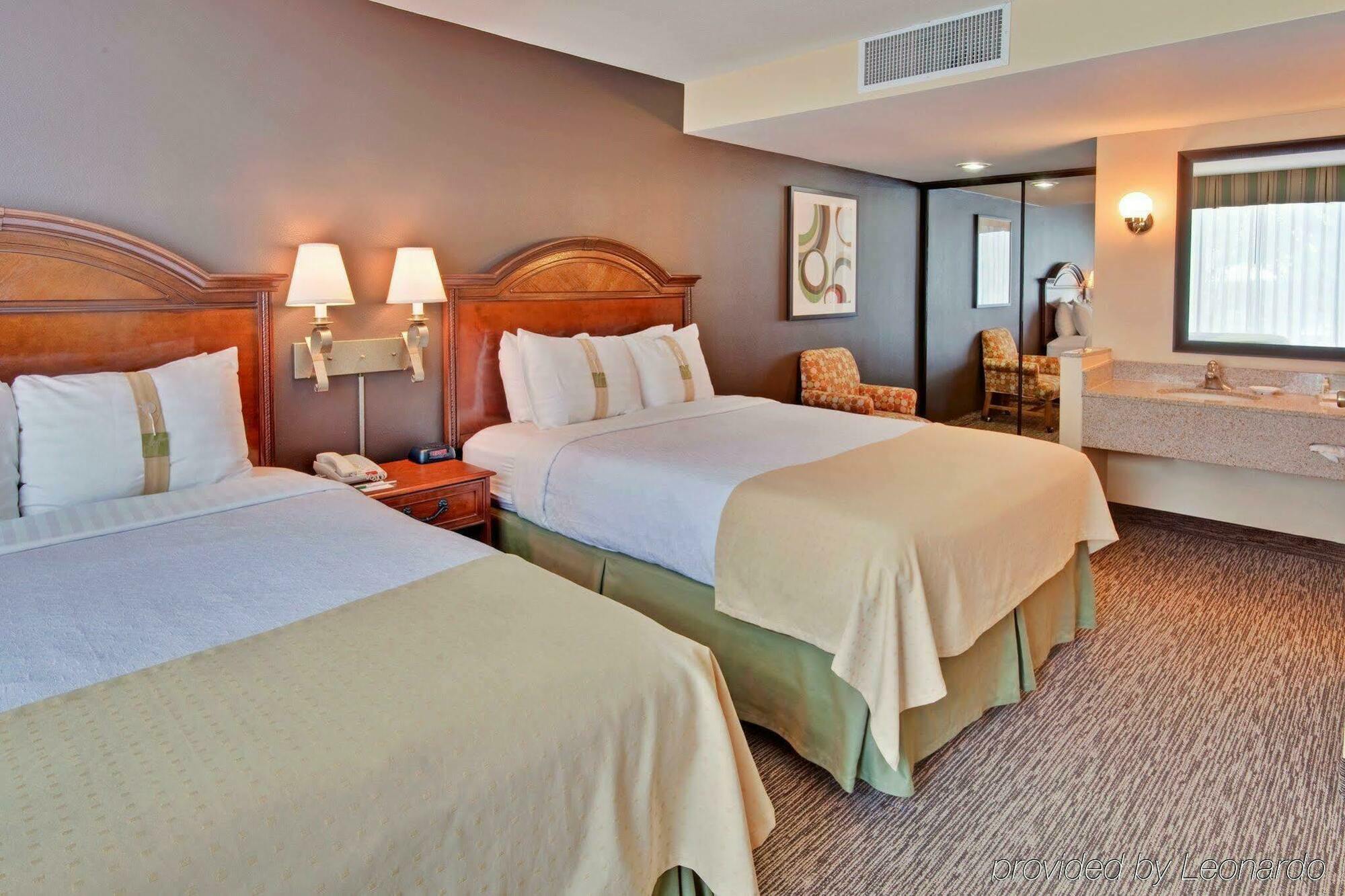Holiday Inn Hotel & Suites Anaheim By Ihg Exteriér fotografie